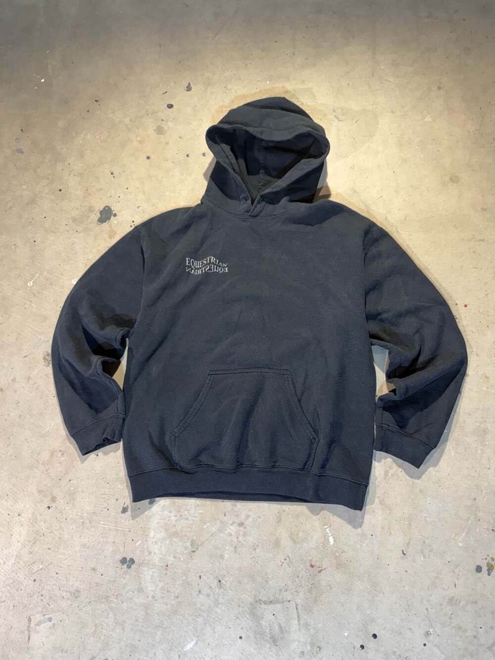 Gildan Heavy Blend Equestrian Printed Black Pullover Hoodie Size M